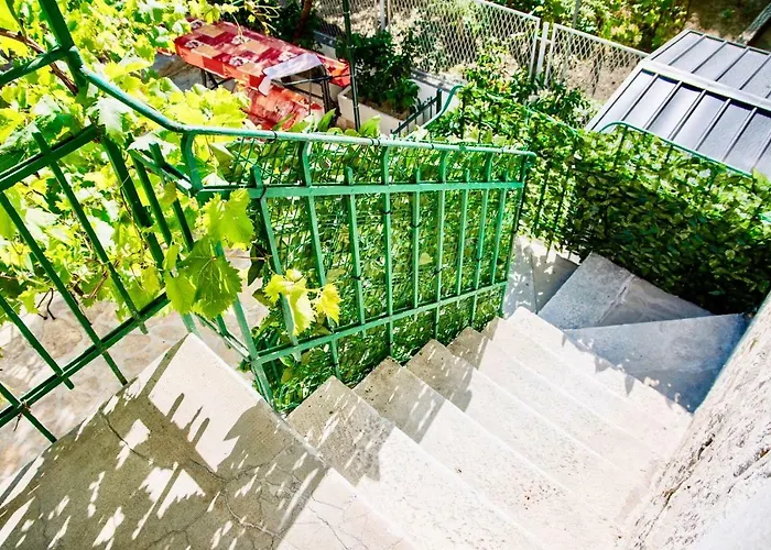 Luxury Villa Minerva Gardens